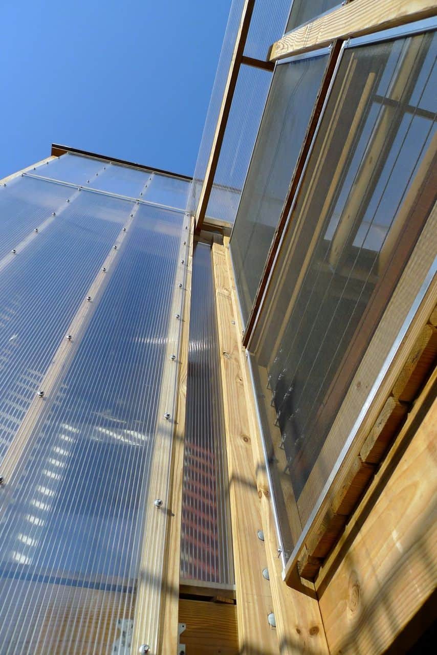 deck detail of wire screen and polycarbonate panel